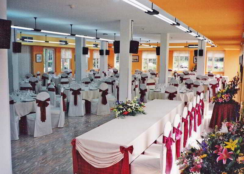 Hotel Arias Aeropuerto Santiago Del Monte Luaran gambar